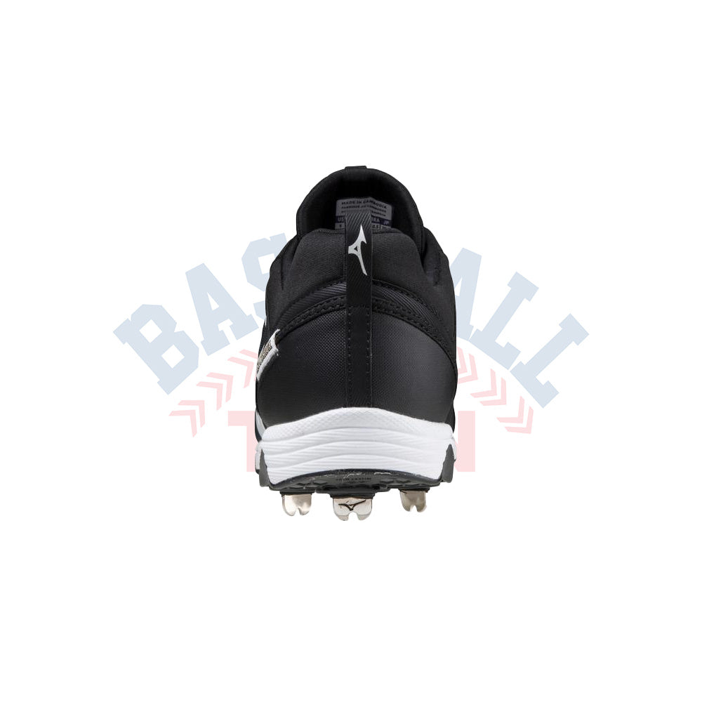 9-Spike Ambition 2 Low Metal Cleats