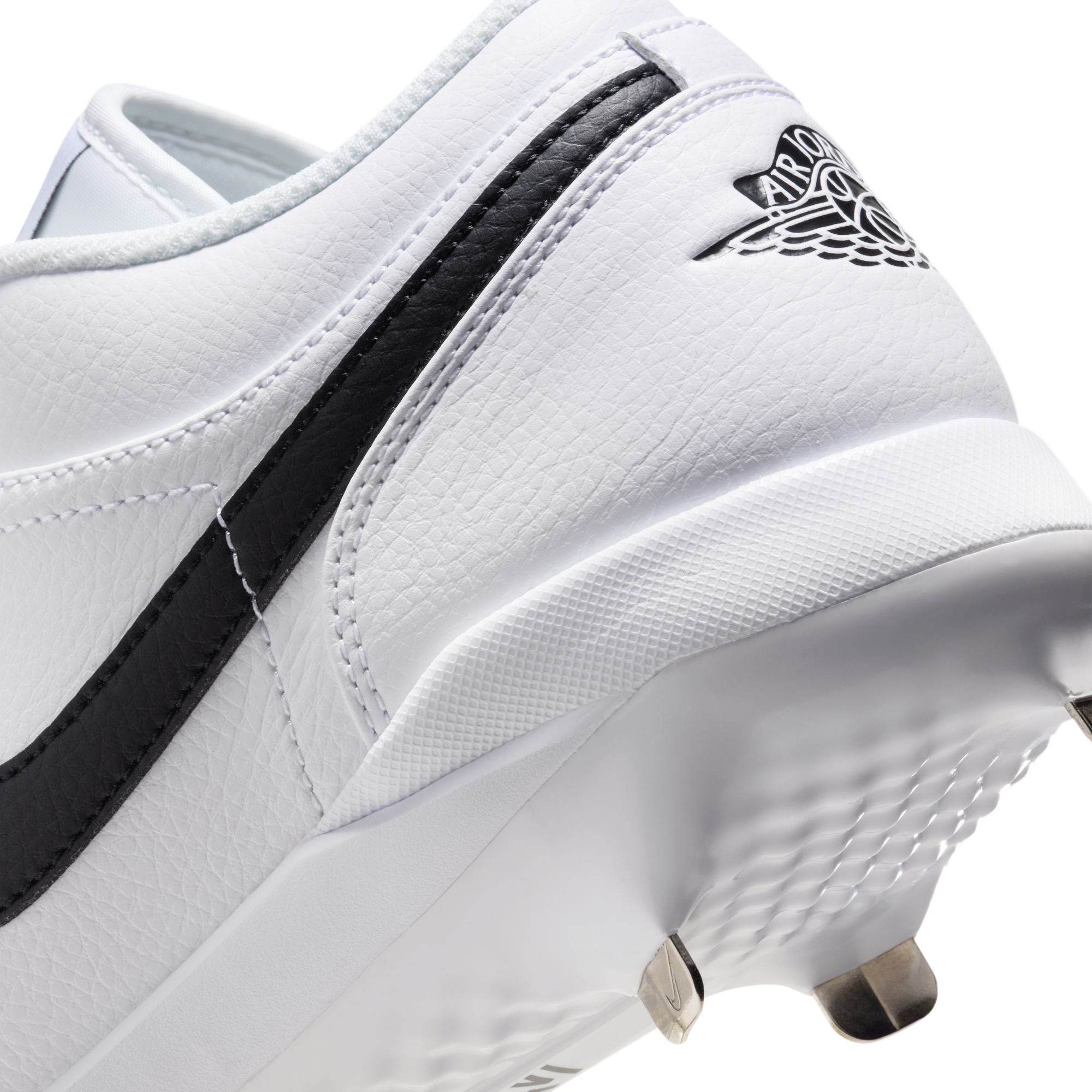 Souliers de baseball pour homme Nike Jordan 1 Retro Low Metal FV2270