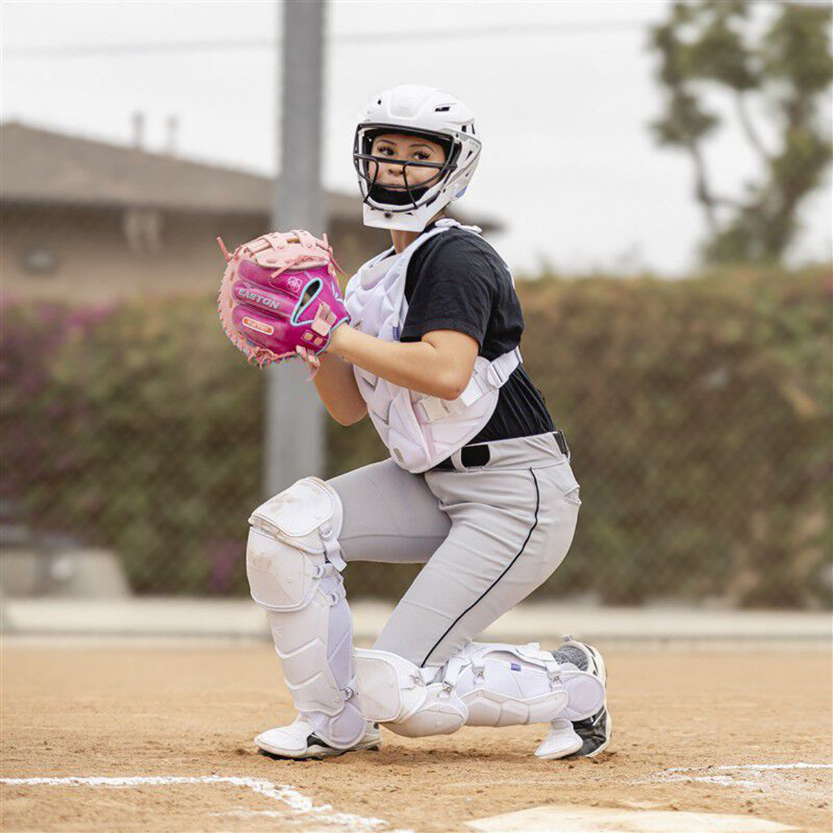 Easton Professional Collection Signature Series Jen Schro 33" Catcher's Fastpitch Mitt
