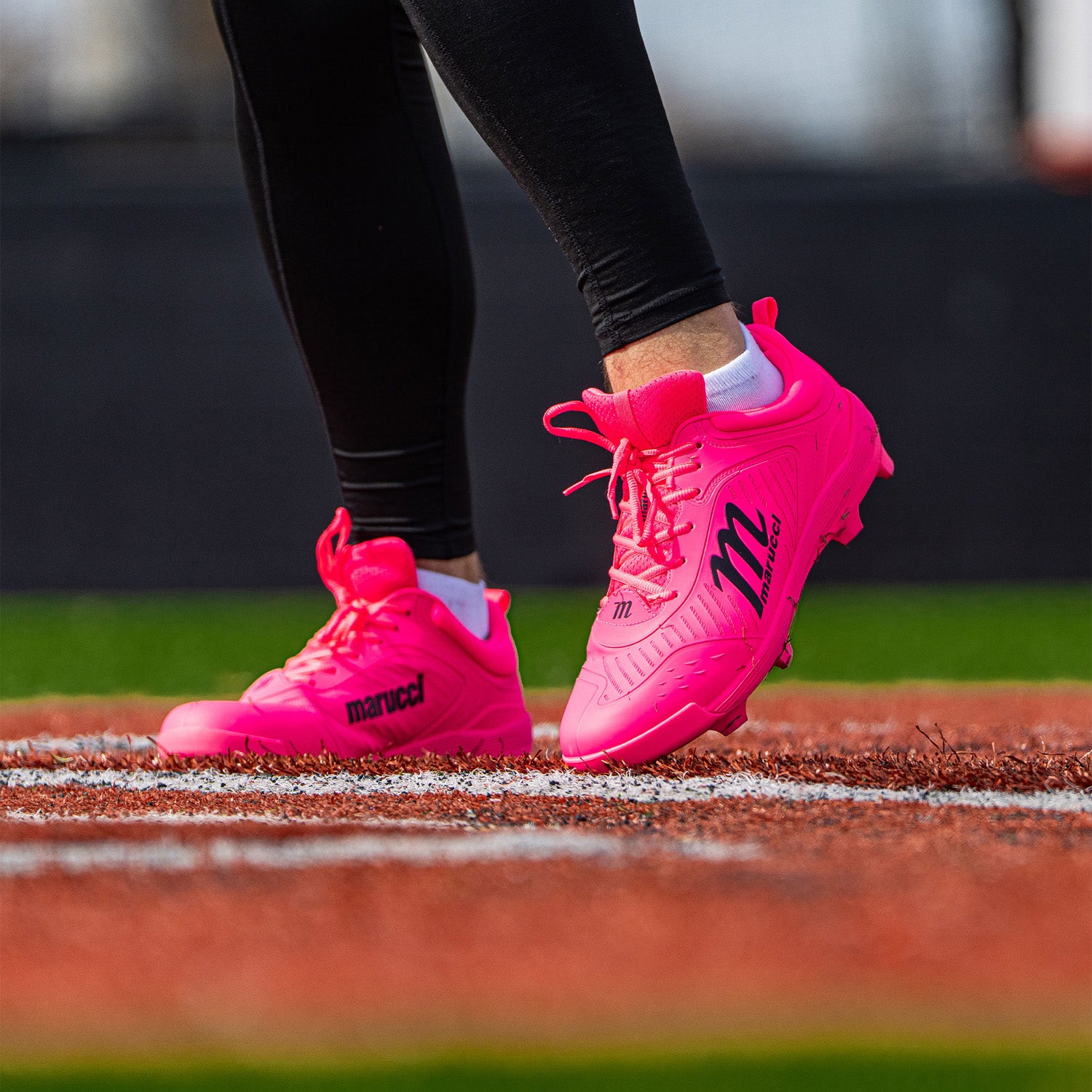 Souliers de baseball Marucci FLT Low Molded Highlighter Junior