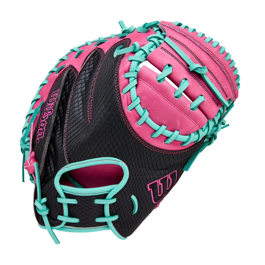 Wilson 2026 A1000 CM33 SuperSnakeSkin 33" Catcher's Baseball Glove