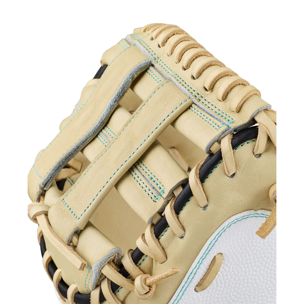 Beige/White