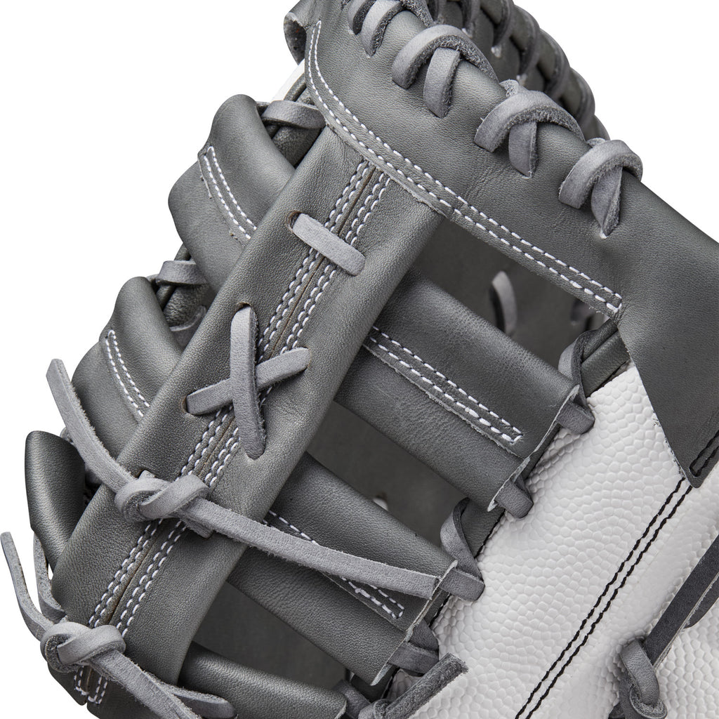 Wilson A2000 Classic 1620FP 12.5" Firstbase Softball Glove