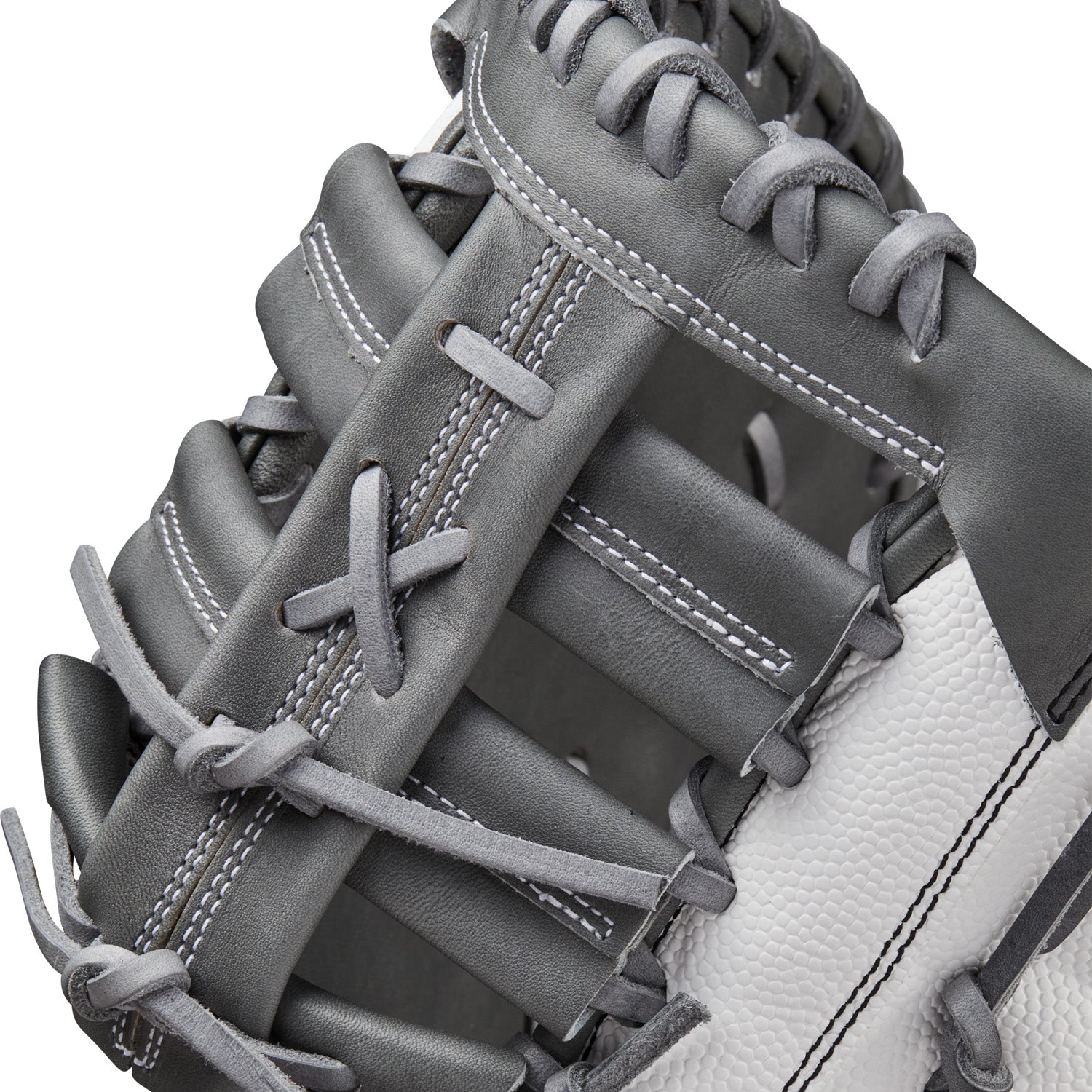 Wilson A2000 Classic 1620FP 12.5" Firstbase Softball Glove